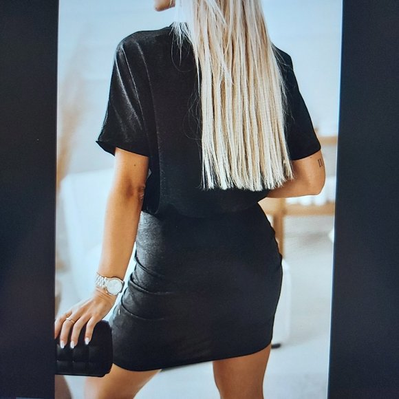 092. Black Casual Crew Neck Ruched Mini Dress Size M - Picture 3 of 9